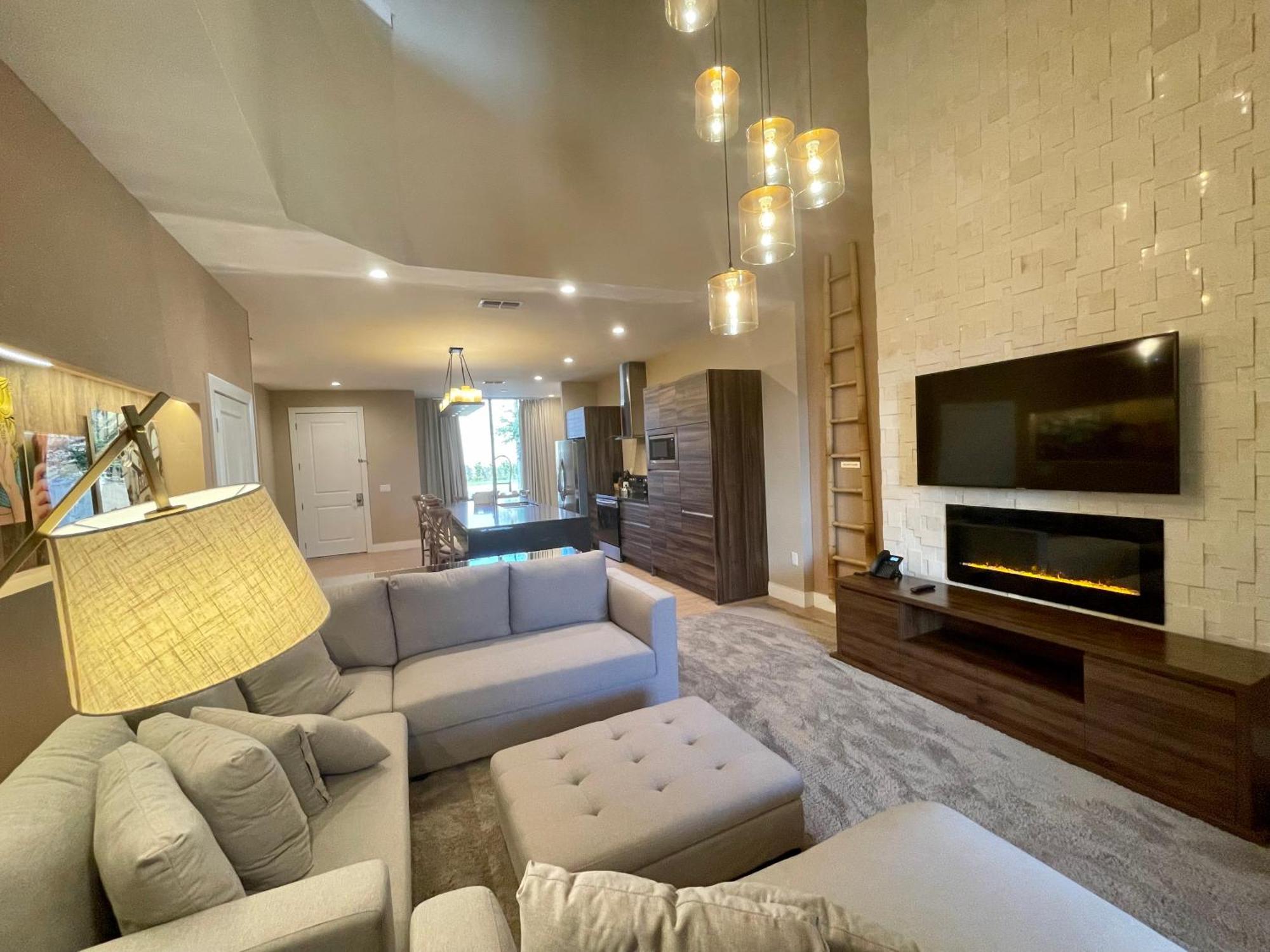 Luxury Home In Orlando With Private Hot Tub - 7 Min From Disney Parks - 3 Bedrooms And 4 Bathrooms! Kültér fotó