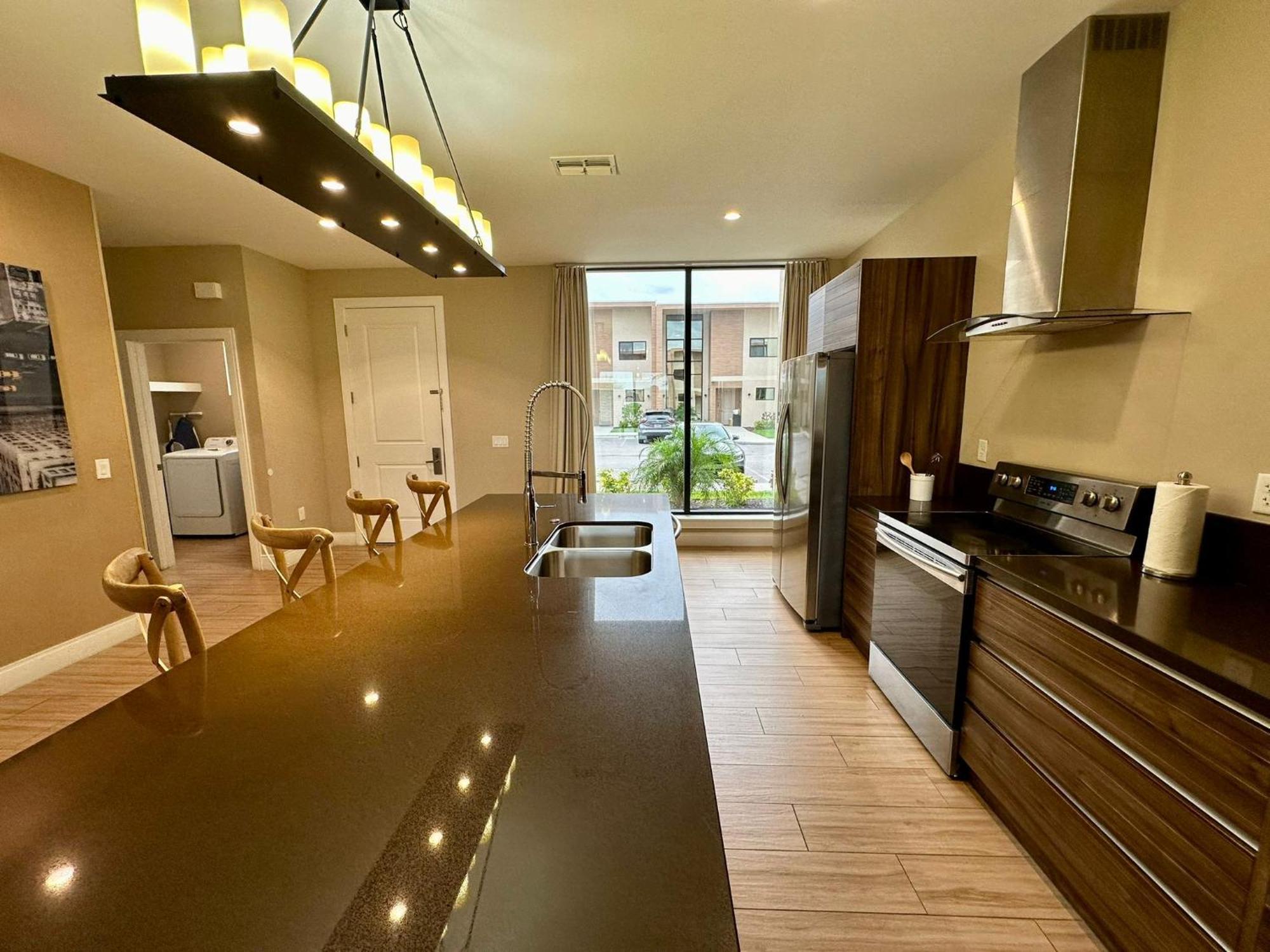 Luxury Home In Orlando With Private Hot Tub - 7 Min From Disney Parks - 3 Bedrooms And 4 Bathrooms! Kültér fotó
